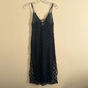 ☃️3 for $30☃️ Polka Dot Lace Slip